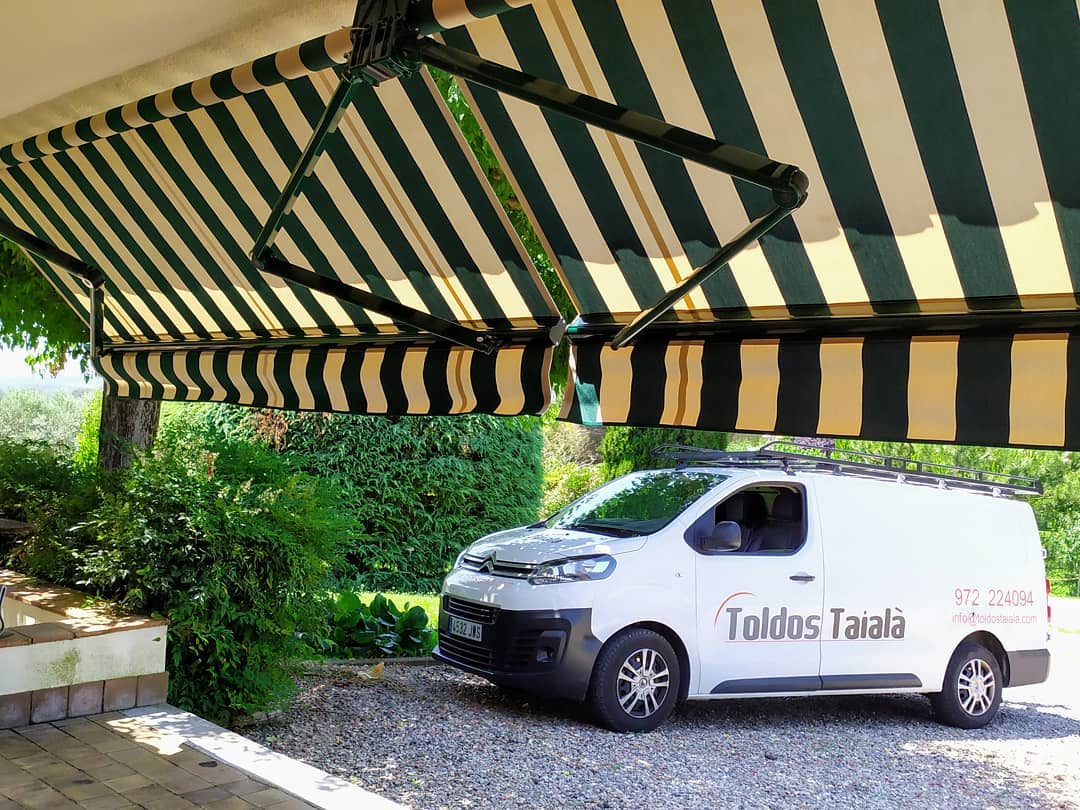 Importància de Comprar un Tendal a un Fabricant que També Sigui Instal·lador